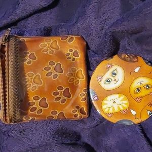 CAT MAKE UP MIRROR COMPACT